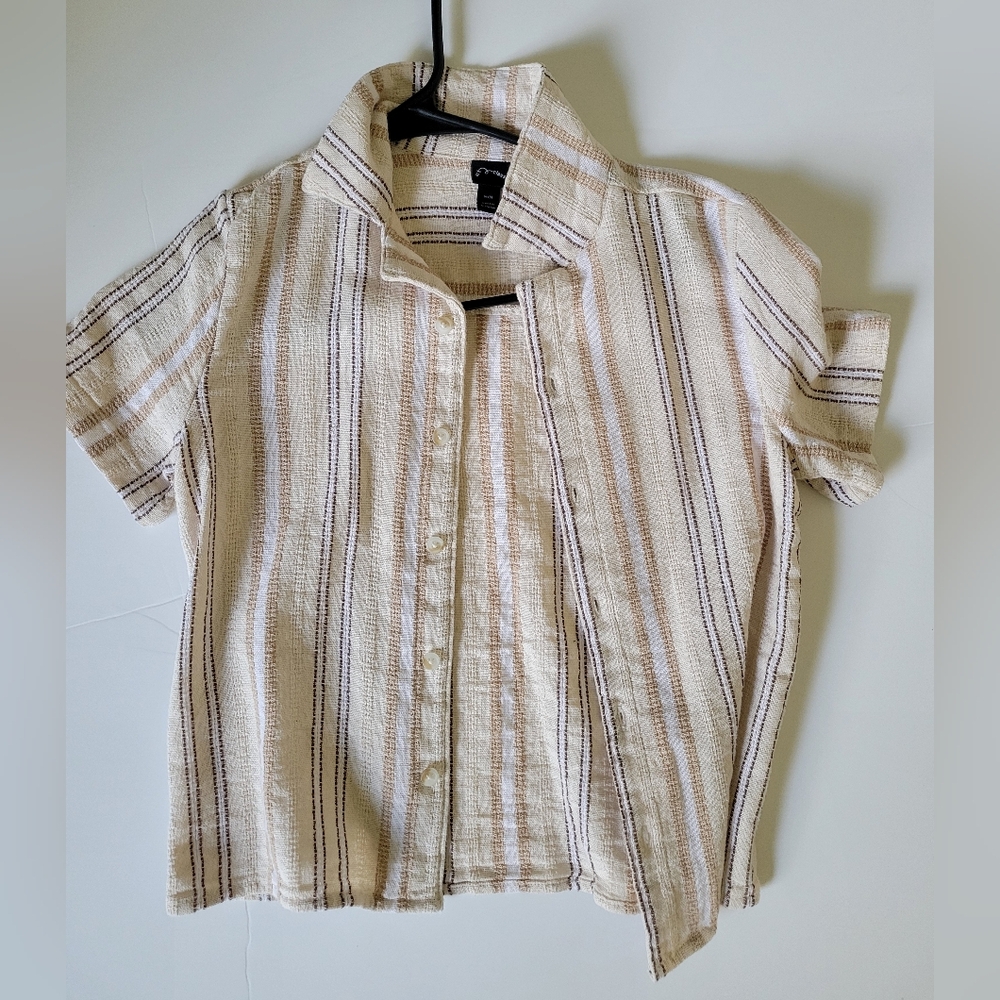 Lot of 4 Boys Short Sleeve Button-down Shirts Sizes 6/7